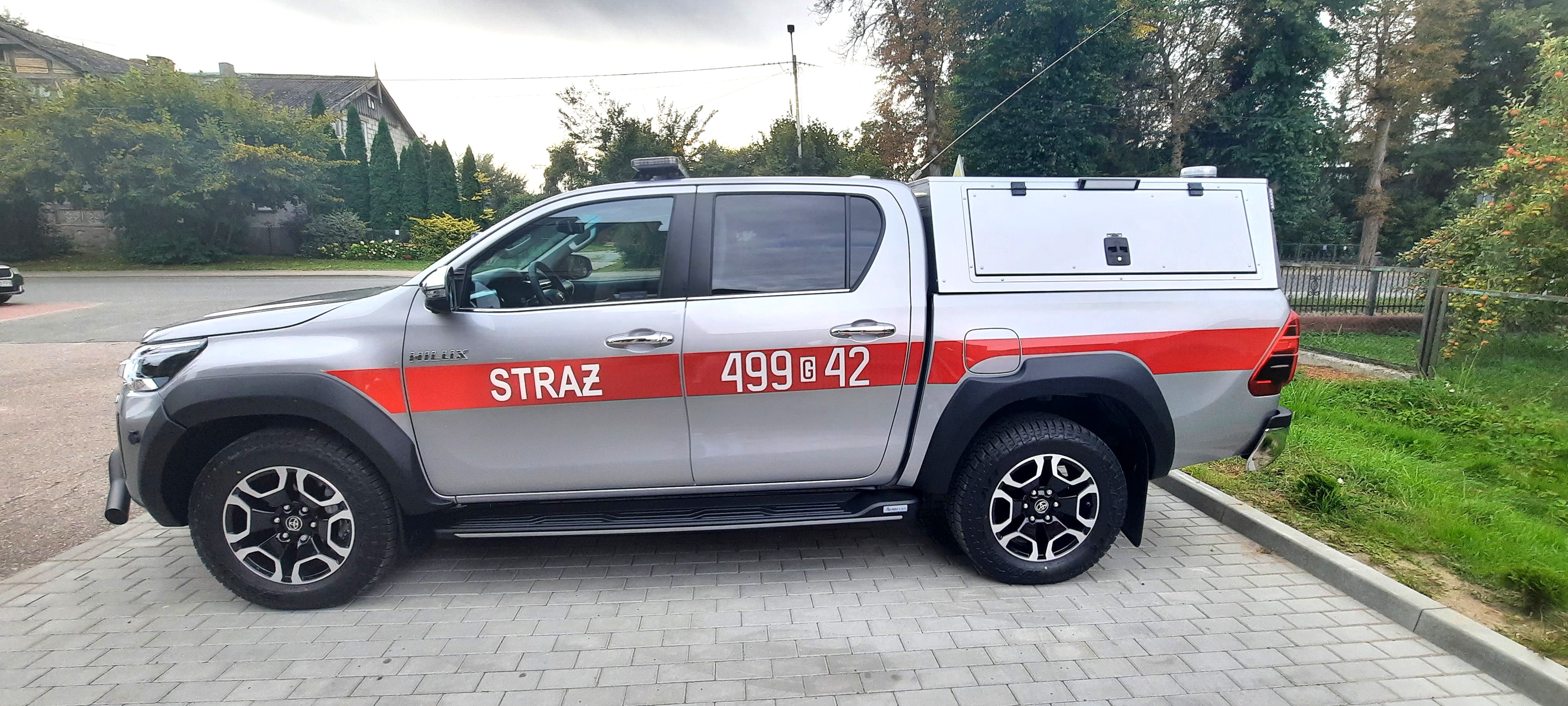Uroczyste przekazanie lekkiego samochodu ratowniczo-operacyjnego dla OSP